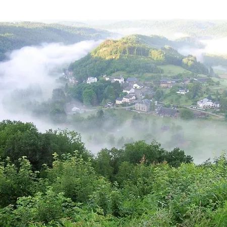 Hondvriendelijke Vakantiewoning Met Jacuzzi En Sauna Foret D'animaux Дом отдыха Бульон