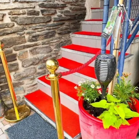 Дом отдыха Hondvriendelijke Vakantiewoning Met Jacuzzi En Sauna Foret D'animaux *